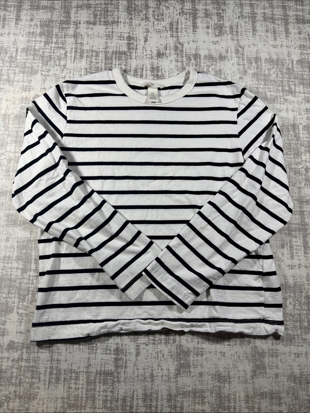 H&M White and Black Striped Long-Sleeve Crewneck Tee Sz M womens 22X19PTP